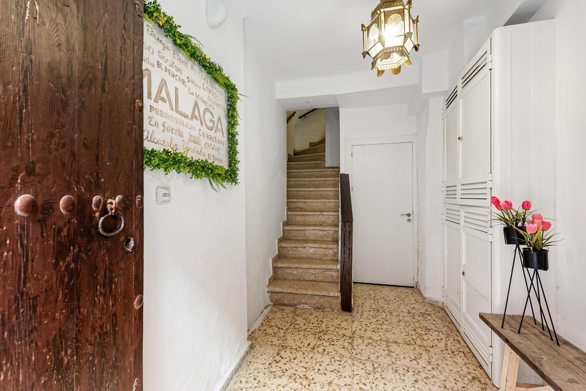 Urbanchicmalaga 2Bedroom Oasis In Historic Malaga Centre Dış mekan fotoğraf
